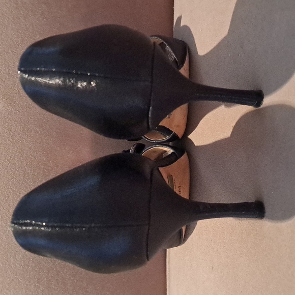 ♻️DONATED♻️ Badgley Mischka Open-Toe Heels, Bow Embellishments, Black, Size 6 - Picture 3 of 9